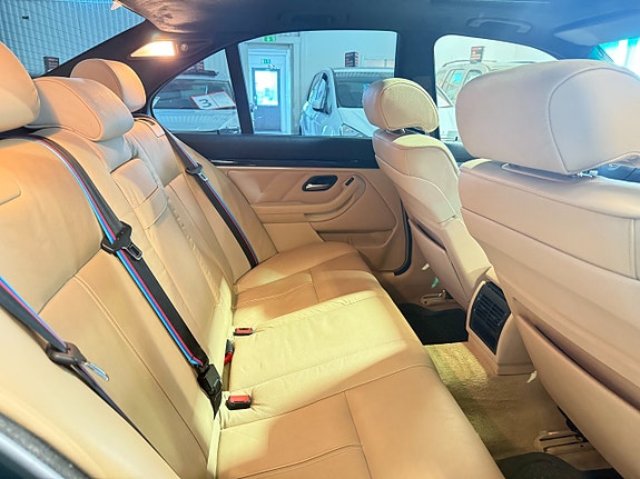 BMW 530i 10 of 16
