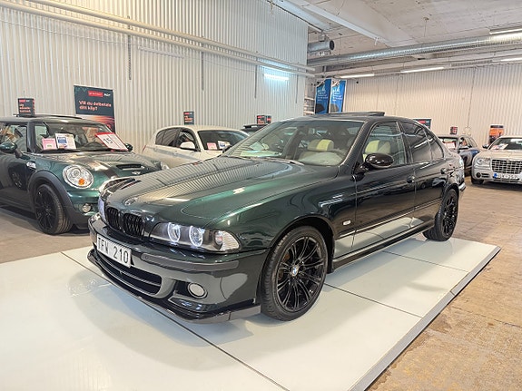 BMW 530i 4 of 5
