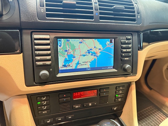 BMW 530i 15 of 16