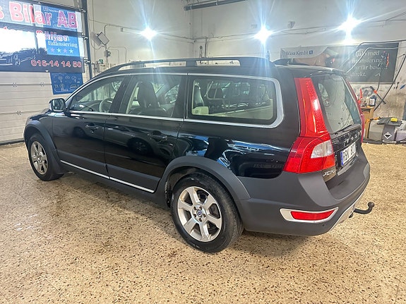 Volvo XC70 4 of 5