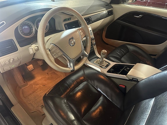 Volvo XC70 6 of 14