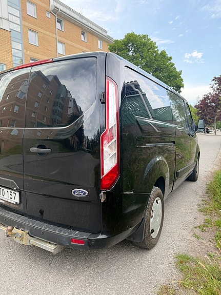 Ford Transit Custom 4 of 5
