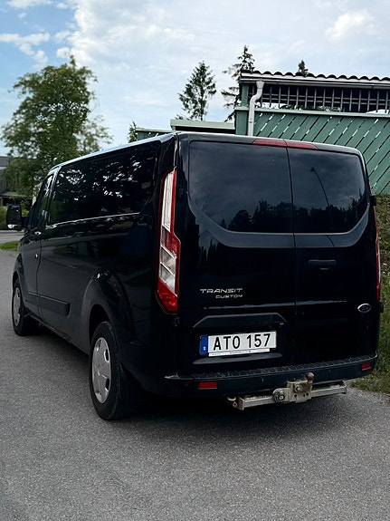 Ford Transit Custom 3 of 5