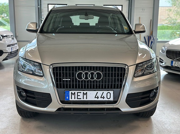 Audi Q5 2 of 5