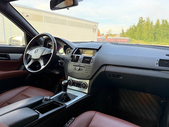 Mercedes-Benz CLA180 d 13 of 15
