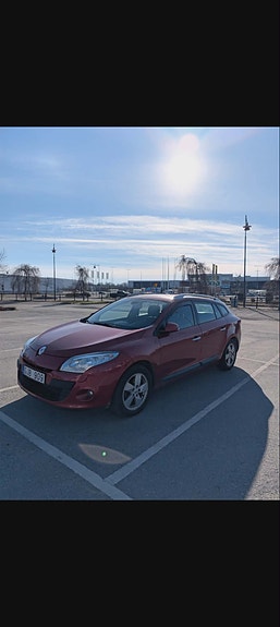 Renault Megane III 2 of 5