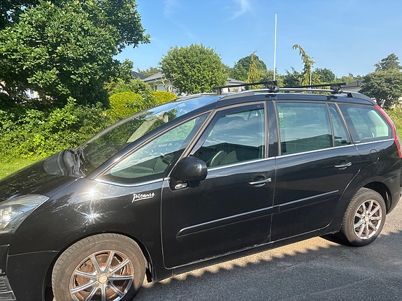 Citroen Grand C4 Picasso 2 of 4