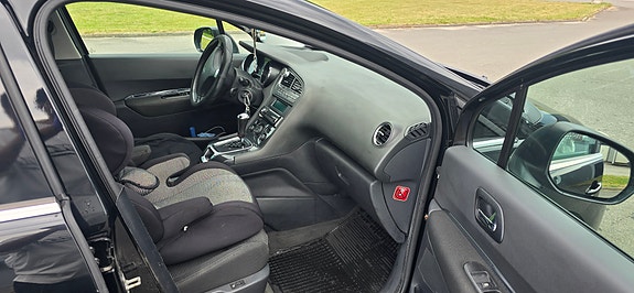 Peugeot 5008 5 of 5
