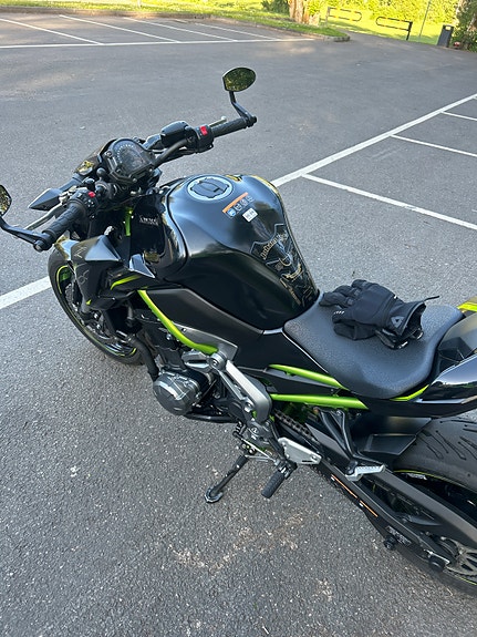 Kawasaki Z900 4 of 4