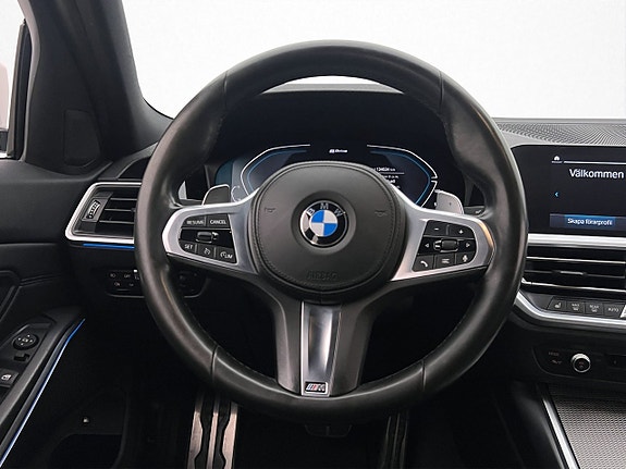 BMW 330e 13 of 30
