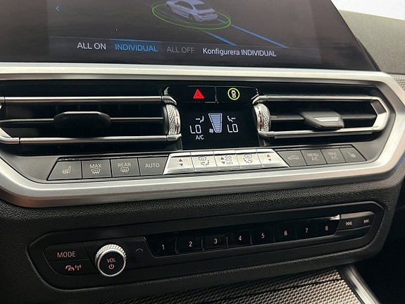 BMW 330e 27 of 30