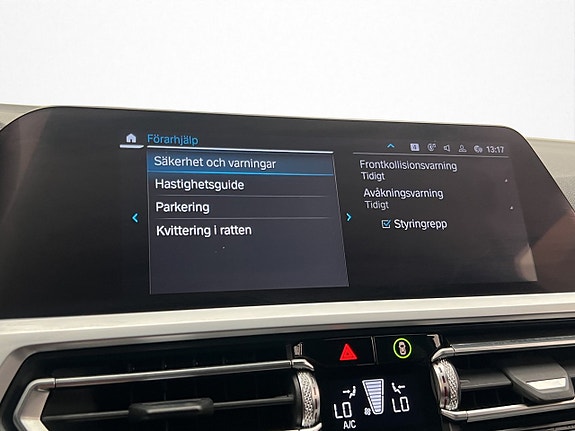 BMW 330e 23 of 30