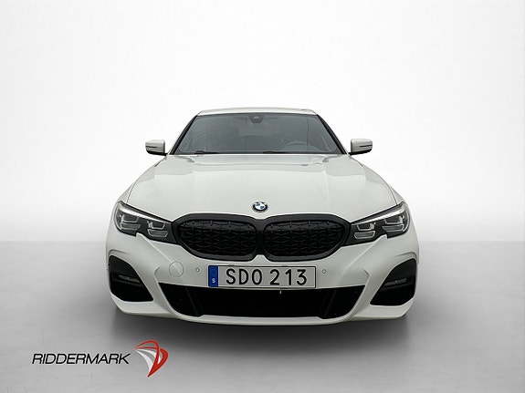 BMW 330e 2 of 5