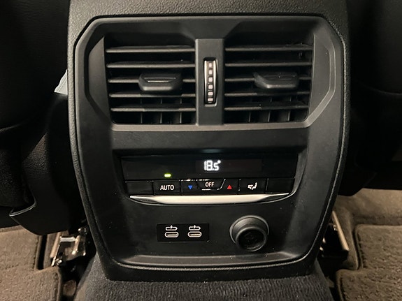 BMW 330e 17 of 30