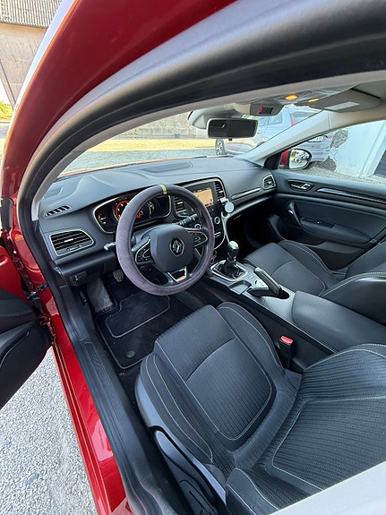 Renault Megane IV 5 of 5