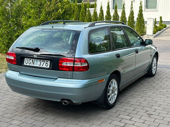 Volvo V40 5 of 5