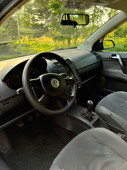 Volkswagen Polo 3 of 5