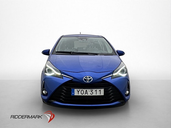 Toyota Yaris 2 of 27