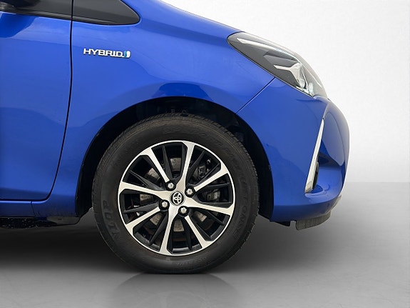 Toyota Yaris 27 of 27