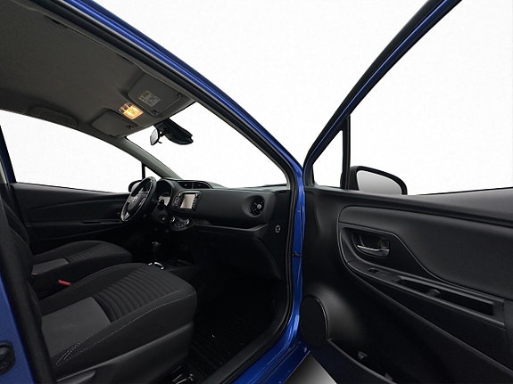 Toyota Yaris 19 of 27