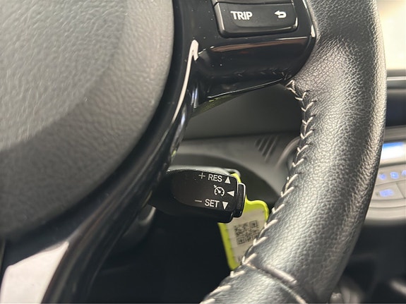 Toyota Yaris 18 of 27