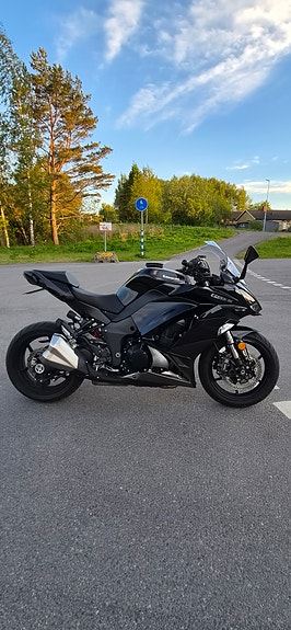 Kawasaki Ninja Z1000SX 5 of 5