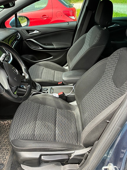 Opel Astra 3 of 4