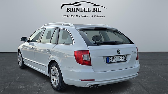 Skoda Superb 4 of 5