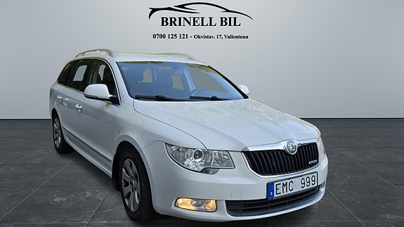 Skoda Superb 2 of 5