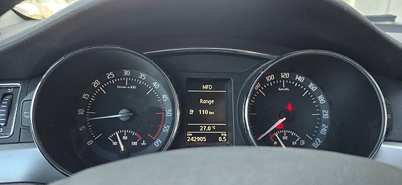 Skoda Superb 7 of 11