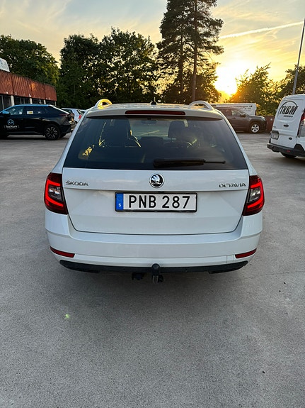 Skoda Octavia 4 of 5