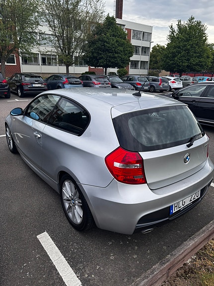 BMW 118d 6 of 8
