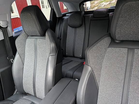 Peugeot 3008 5 of 5