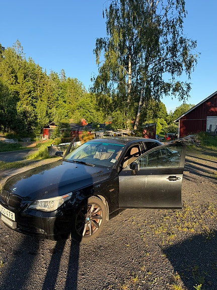 BMW 530i 7 of 11