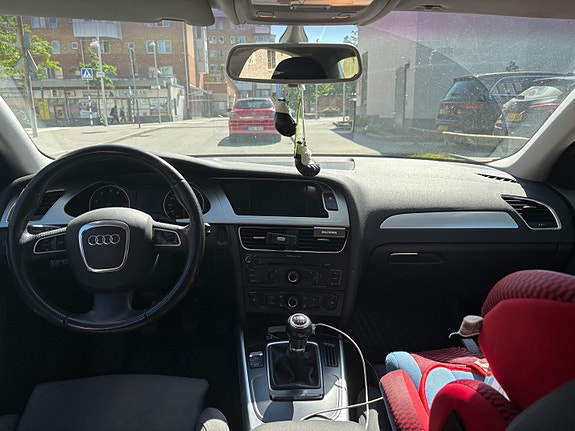 Audi A4 2 of 9