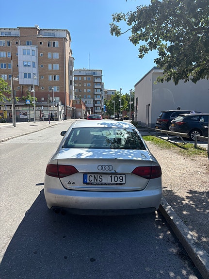 Audi A4 9 of 9