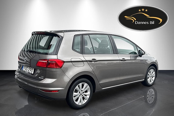 Volkswagen Golf Sportsvan 5 of 5