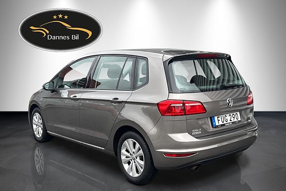Volkswagen Golf Sportsvan 3 of 5
