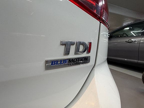 Volkswagen Golf VII 7 of 17