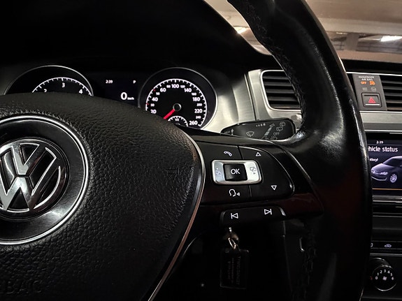 Volkswagen Golf VII 16 of 17