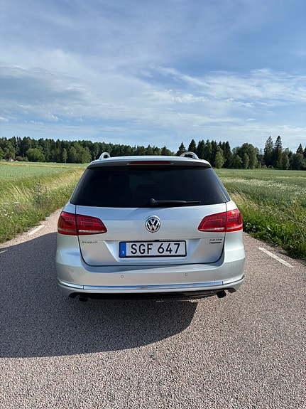 Volkswagen Passat 5 of 5