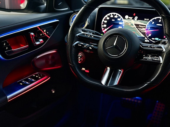 Mercedes-Benz C300 d 22 of 27