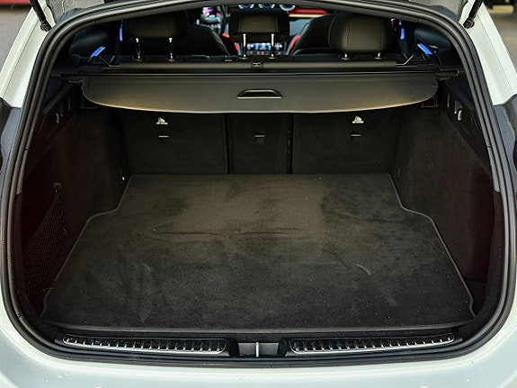 Mercedes-Benz C300 d 18 of 27