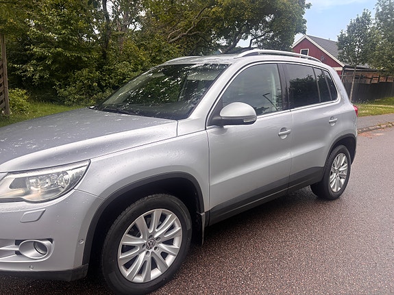 Volkswagen Tiguan 3 of 5