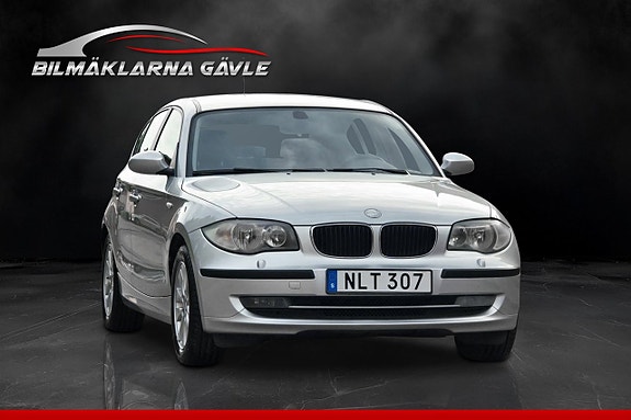 BMW 116i 3 of 5