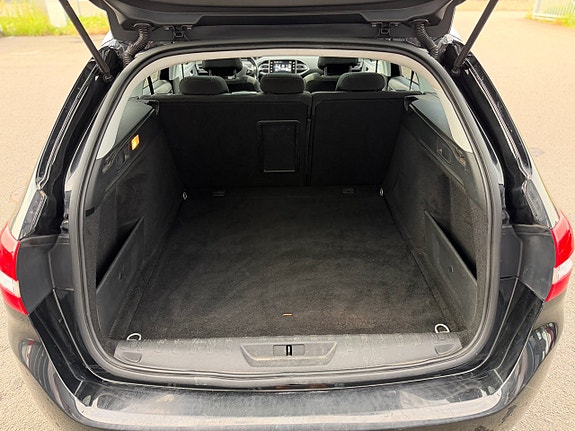 Peugeot 308 SW 11 of 25