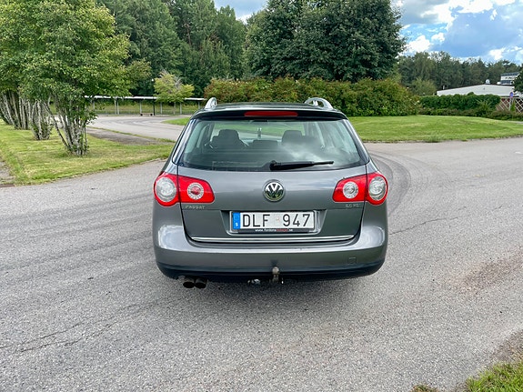 Volkswagen Passat 3 of 5