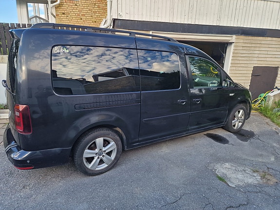 Volkswagen Caddy Maxi 4 of 5