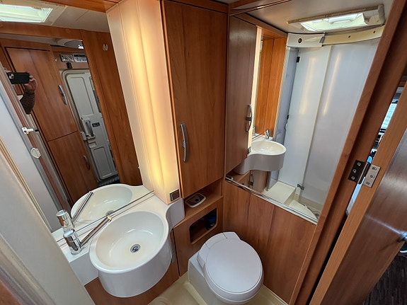 Hymer 14 of 18