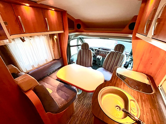 Hymer 10 of 18